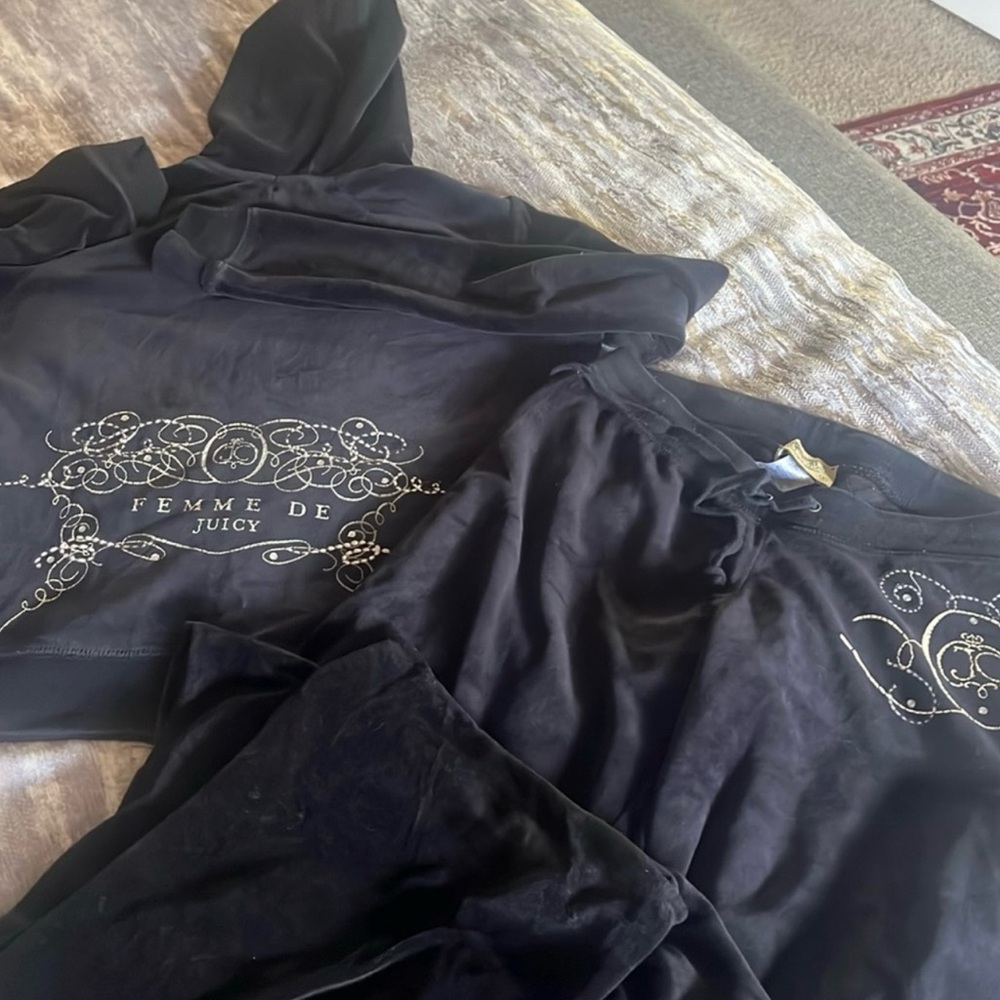 Femme De Juicy Vintage Juicy Couture Track Suit Women's Size: M (Top & Bottom)